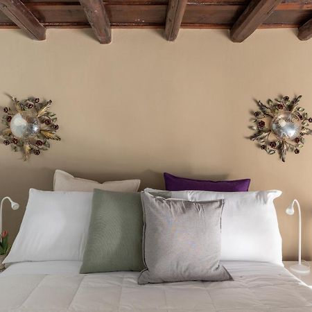 Iflat Pantheon Historic Two-Story Apartment Rome Luaran gambar