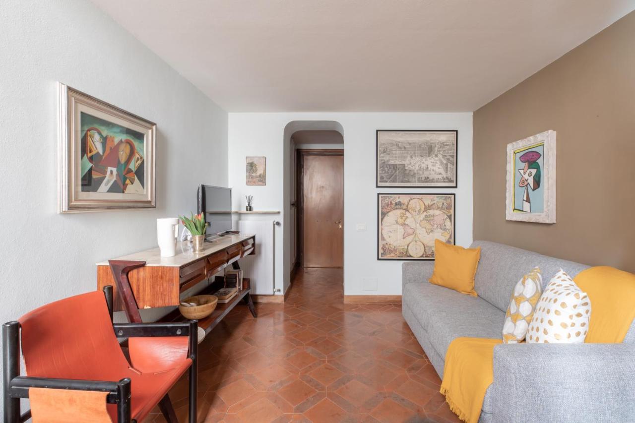 Iflat Pantheon Historic Two-Story Apartment Rome Luaran gambar